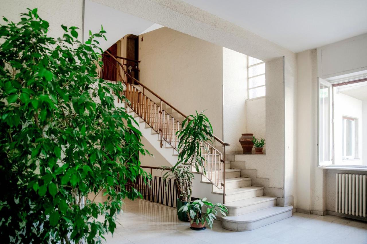 White Loft Como Central - The House Of Travelers Extérieur photo