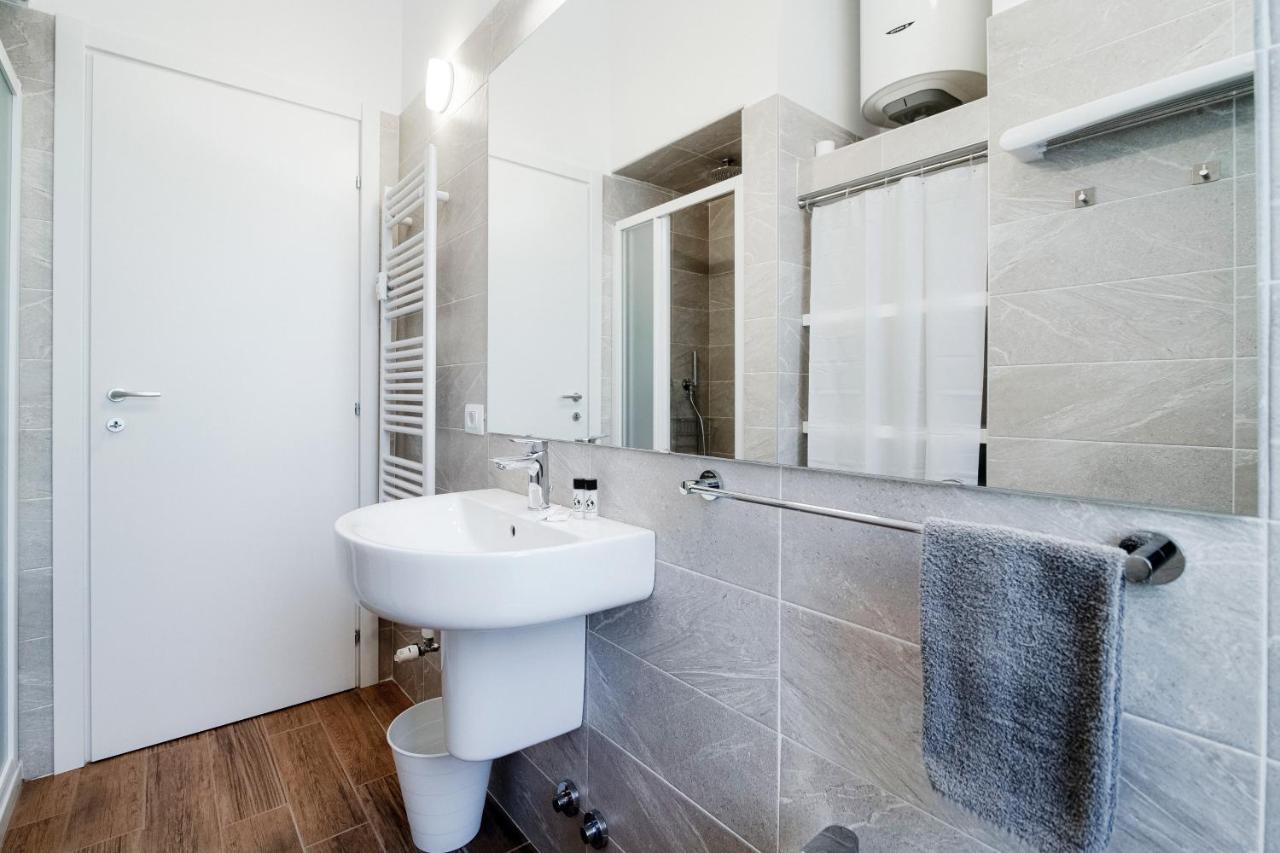White Loft Como Central - The House Of Travelers Extérieur photo