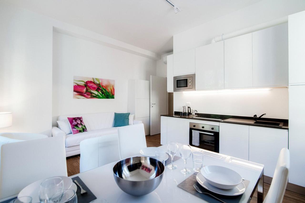 White Loft Como Central - The House Of Travelers Extérieur photo