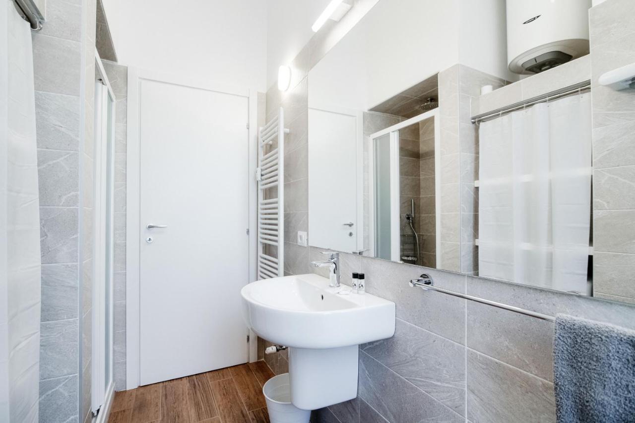 White Loft Como Central - The House Of Travelers Extérieur photo